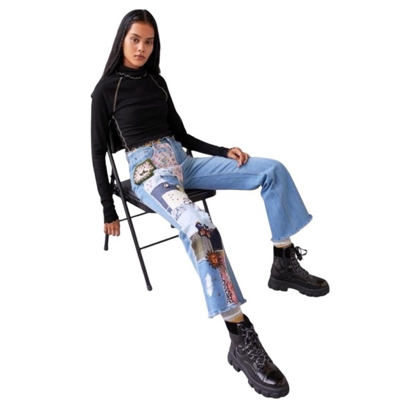 BDG High-Waisted Flare Boho Bliss Outfitters-Patch-Crochet-Embroider size 27 - Picture 5 of 13